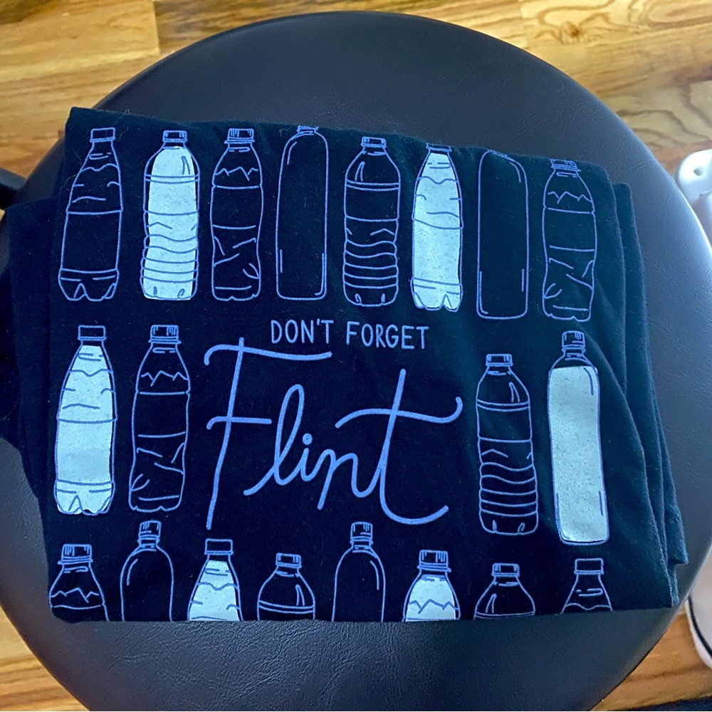 Black Graphic Tee - Don't Forget Flint